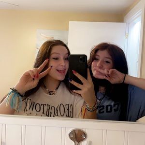 Meet your Posher, Hannah